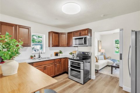 Villa ou maison à vendre à Saint Petersburg, Floride: 2 chambres, 83.33 m2 № 1907582 - photo 12