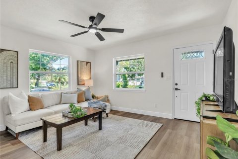 Villa ou maison à vendre à Saint Petersburg, Floride: 2 chambres, 83.33 m2 № 1907582 - photo 7