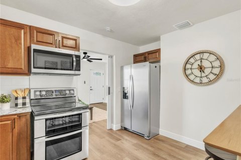 Villa ou maison à vendre à Saint Petersburg, Floride: 2 chambres, 83.33 m2 № 1907582 - photo 14