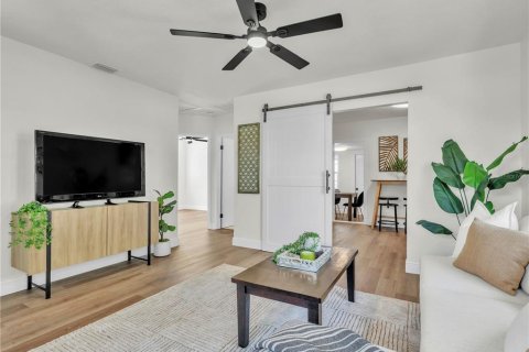 Casa en venta en Saint Petersburg, Florida, 2 dormitorios, 83.33 m2 № 1907582 - foto 6