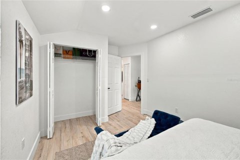 Villa ou maison à vendre à Tampa, Floride: 2 chambres, 51.28 m2 № 2427125 - photo 18