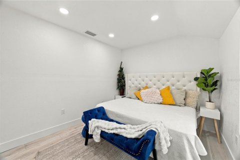 Villa ou maison à vendre à Tampa, Floride: 2 chambres, 51.28 m2 № 2427125 - photo 17