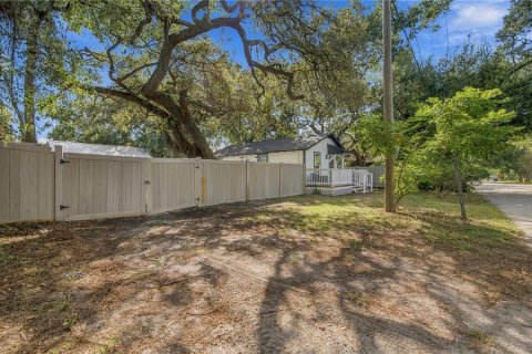 Villa ou maison à vendre à Tampa, Floride: 2 chambres, 51.28 m2 № 2427125 - photo 30