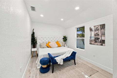 Villa ou maison à vendre à Tampa, Floride: 2 chambres, 51.28 m2 № 2427125 - photo 16