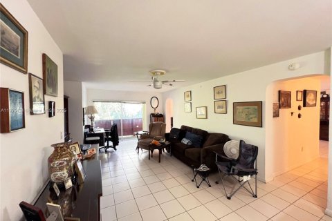 Copropriété à vendre à Coral Gables, Floride: 2 chambres, 196.67 m2 № 1965300 - photo 5
