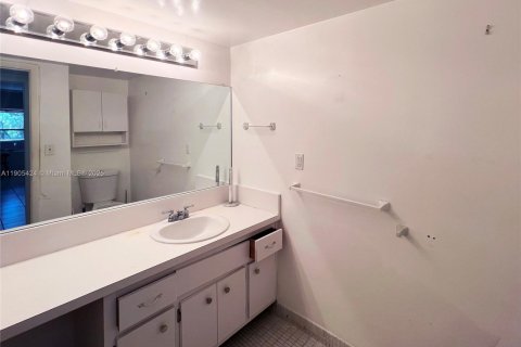 Copropriété à vendre à Coral Gables, Floride: 2 chambres, 196.67 m2 № 1965300 - photo 7