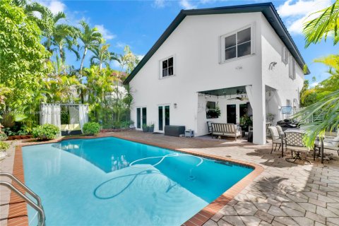 House in Miami, Florida 5 bedrooms, 195.28 sq.m. № 2017271 - photo 28