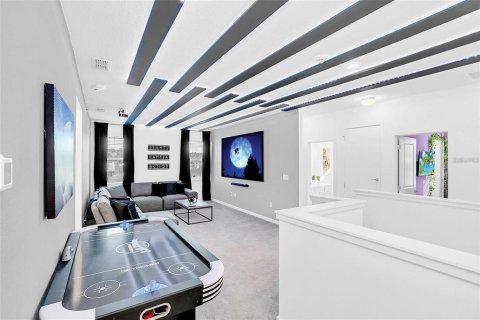 Villa ou maison à vendre à Kissimmee, Floride: 8 chambres, 301.75 m2 № 2422740 - photo 11