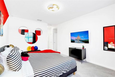 Villa ou maison à vendre à Kissimmee, Floride: 8 chambres, 301.75 m2 № 2422740 - photo 13