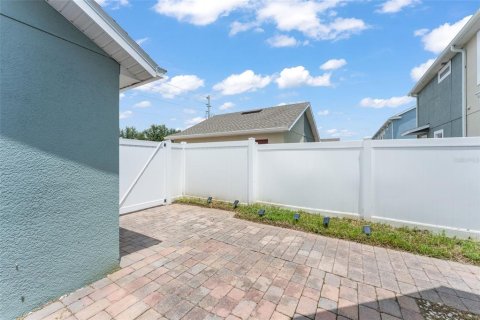 Touwnhouse à vendre à Orlando, Floride: 3 chambres, 151.8 m2 № 2210529 - photo 30