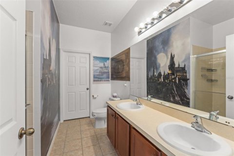 Touwnhouse à vendre à Orlando, Floride: 3 chambres, 151.8 m2 № 2210529 - photo 17