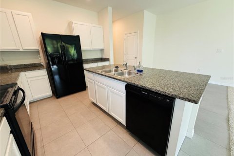 Touwnhouse à louer à Odessa, Floride: 3 chambres, 163.32 m2 № 2227424 - photo 5