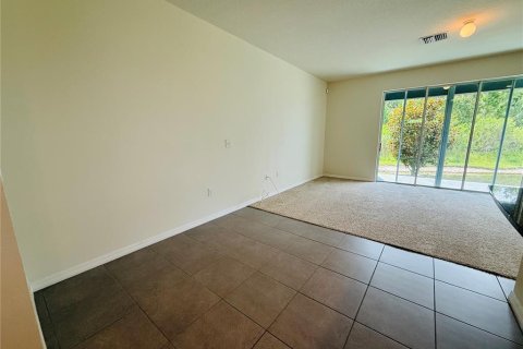 Touwnhouse à louer à Odessa, Floride: 3 chambres, 163.32 m2 № 2227424 - photo 8