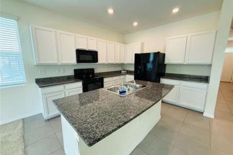 Touwnhouse à louer à Odessa, Floride: 3 chambres, 163.32 m2 № 2227424 - photo 3