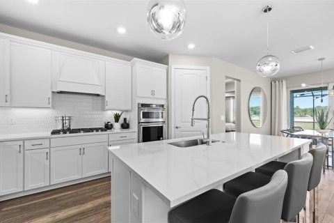 House in Venice, Florida 4 bedrooms, 195 sq.m. № 1657260 - photo 5
