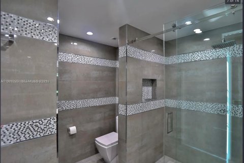 Copropriété à louer à Miami, Floride: 3 chambres, 154.4 m2 № 1988348 - photo 7