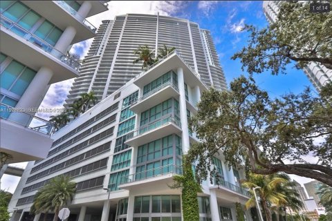 Copropriété à louer à Miami, Floride: 3 chambres, 154.4 m2 № 1988348 - photo 1