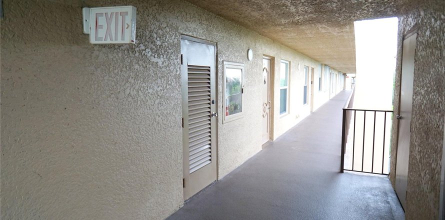 Condominio en Deerfield Beach, Florida, 2 dormitorios № 1118144