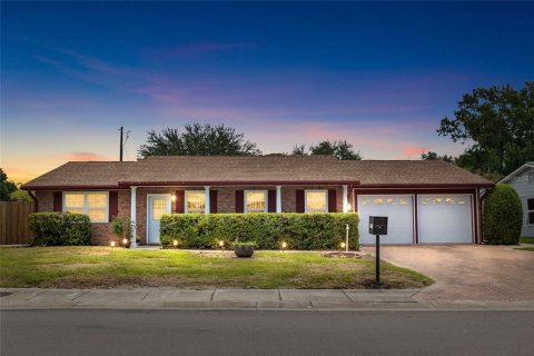 Casa en venta en Seminole, Florida, 4 dormitorios, 197.05 m2 № 2208814 - foto 2