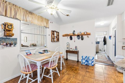 Casa en venta en Seminole, Florida, 4 dormitorios, 197.05 m2 № 2208814 - foto 15