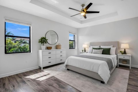 Casa en venta en Hialeah, Florida, 5 dormitorios, 270.25 m2 № 2042136 - foto 25