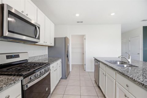 Casa en venta en DeBary, Florida, 4 dormitorios, 234.67 m2 № 2097456 - foto 9