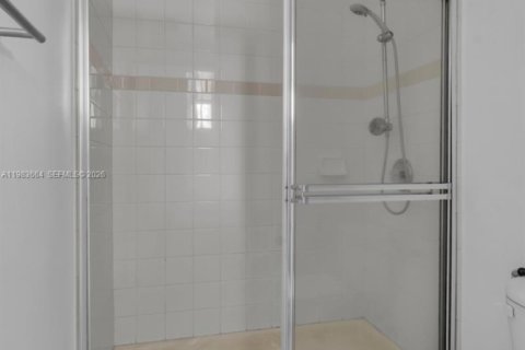 Снять в аренду таунхаус в Пемброк-Пайнс, Флорида 2 спальни, 127.09м2, № 2049447 - фото 12