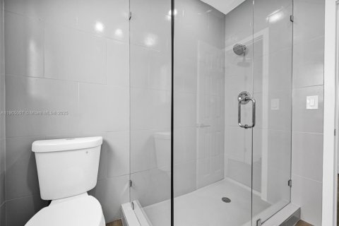 Propiedad comercial en venta en Hollywood, Florida, 159.7 m2 № 1956090 - foto 24