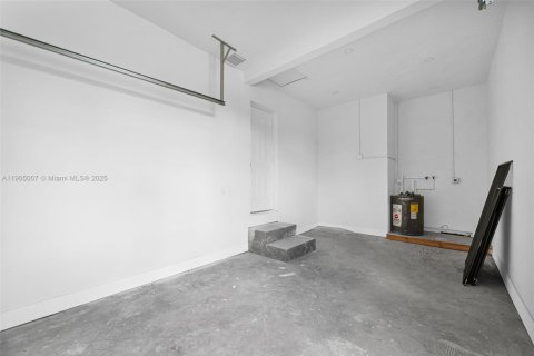 Propiedad comercial en venta en Hollywood, Florida, 159.7 m2 № 1956090 - foto 30