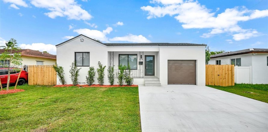 Propiedad comercial en Hollywood, Florida 159.7 m2 № 1956090