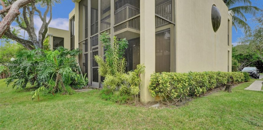 Adosado en Davie, Florida 3 dormitorios, 131.92 m2 № 1797709