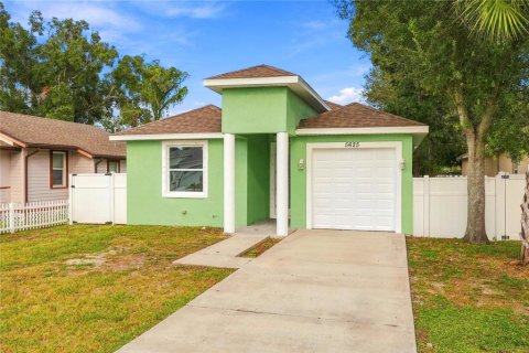 Casa en venta en Saint Petersburg, Florida, 3 dormitorios, 153.1 m2 № 2405123 - foto 2