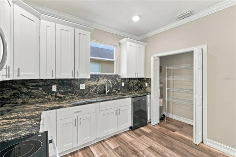 Casa en venta en Saint Petersburg, Florida, 3 dormitorios, 153.1 m2 № 2405123 - foto 7