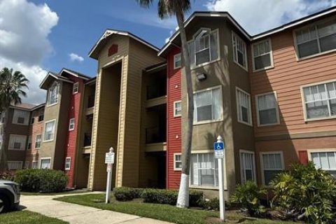 Apartamento en alquiler en Kissimmee, Florida, 2 dormitorios, 95.32 m2 № 1885777 - foto 2