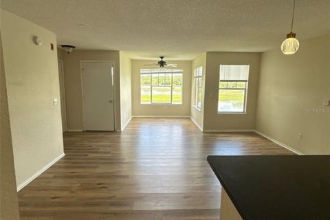 Apartamento en alquiler en Kissimmee, Florida, 2 dormitorios, 95.32 m2 № 1885777 - foto 9