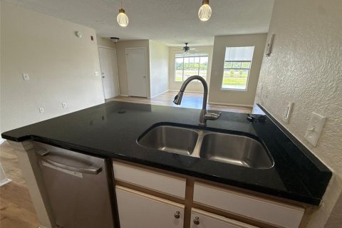 Apartamento en alquiler en Kissimmee, Florida, 2 dormitorios, 95.32 m2 № 1885777 - foto 14