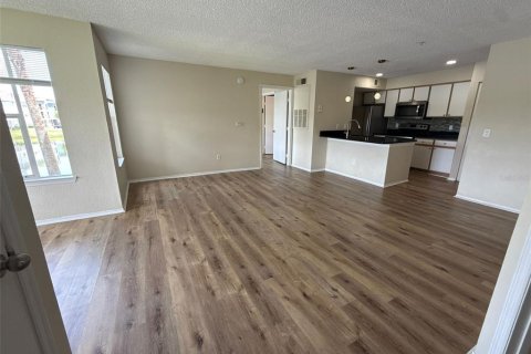 Apartamento en alquiler en Kissimmee, Florida, 2 dormitorios, 95.32 m2 № 1885777 - foto 7