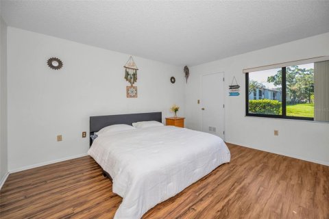 Купить кондоминиум в Олдсмар, Флорида 5 комнат, 106.93м2, № 1911837 - фото 25