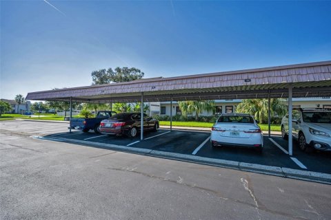 Купить кондоминиум в Олдсмар, Флорида 5 комнат, 106.93м2, № 1911837 - фото 4