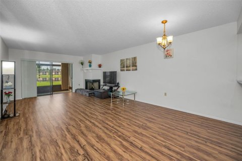 Купить кондоминиум в Олдсмар, Флорида 5 комнат, 106.93м2, № 1911837 - фото 12