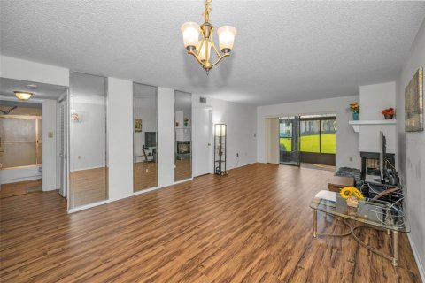 Купить кондоминиум в Олдсмар, Флорида 5 комнат, 106.93м2, № 1911837 - фото 13