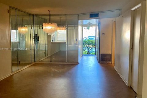 Condominio en venta en Sunrise, Florida, 2 dormitorios, 78.97 m2 № 1985728 - foto 12