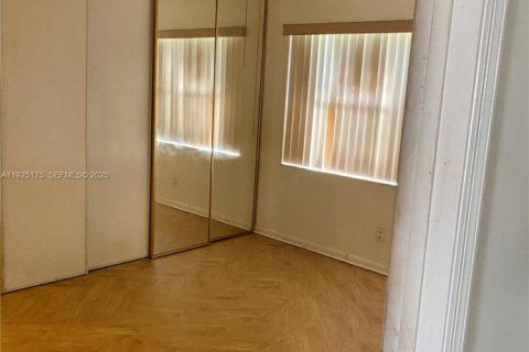 Condominio en venta en Sunrise, Florida, 2 dormitorios, 78.97 m2 № 1985728 - foto 19