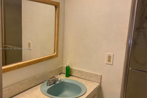 Condominio en venta en Sunrise, Florida, 2 dormitorios, 78.97 m2 № 1985728 - foto 23