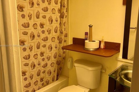 Condominio en venta en Sunrise, Florida, 2 dormitorios, 78.97 m2 № 1985728 - foto 15