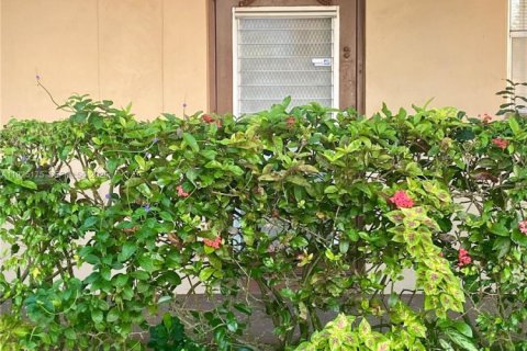 Condominio en venta en Sunrise, Florida, 2 dormitorios, 78.97 m2 № 1985728 - foto 1