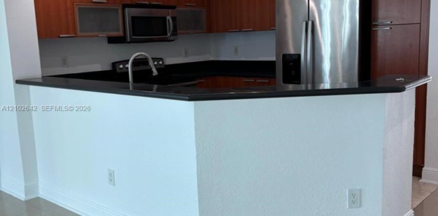 Condo à North Miami, Floride, 3 chambres  № 2407444
