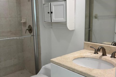 Copropriété à louer à North Miami, Floride: 3 chambres, 169.27 m2 № 2407444 - photo 14
