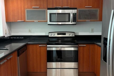 Copropriété à louer à North Miami, Floride: 3 chambres, 169.27 m2 № 2407444 - photo 15