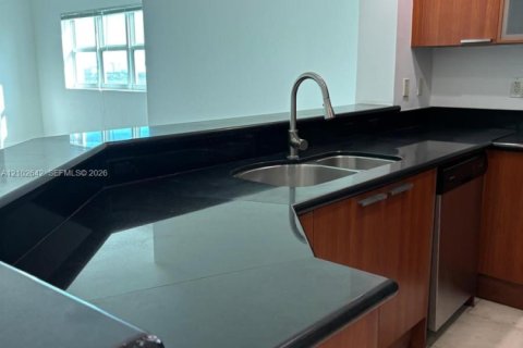 Copropriété à louer à North Miami, Floride: 3 chambres, 169.27 m2 № 2407444 - photo 16